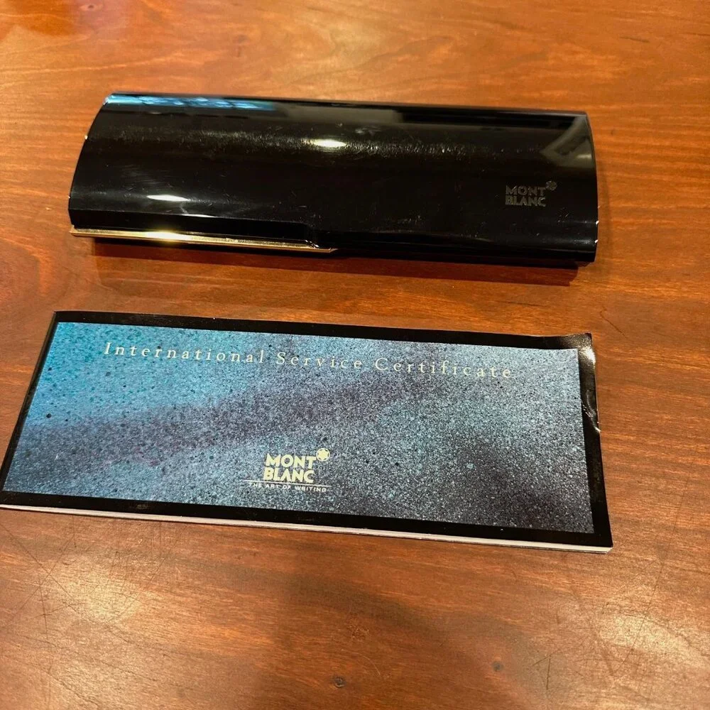 BRAND NEW Mont Blanc Meisterstuck Classique Ballpoint Pen with original box/case